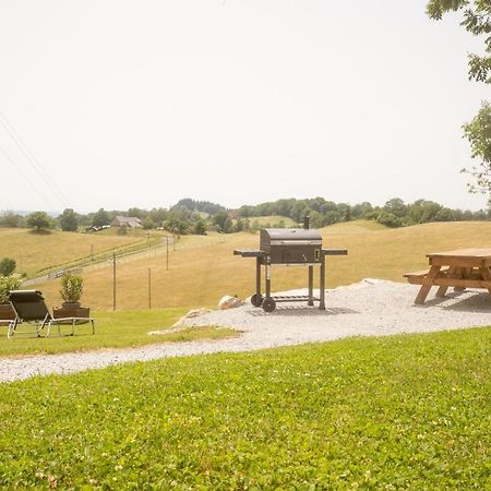 Ferienwohnung L'Escapade A La Banut Jallandrieux Exterior foto
