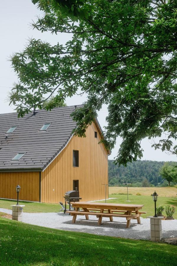 Ferienwohnung L'Escapade A La Banut Jallandrieux Exterior foto